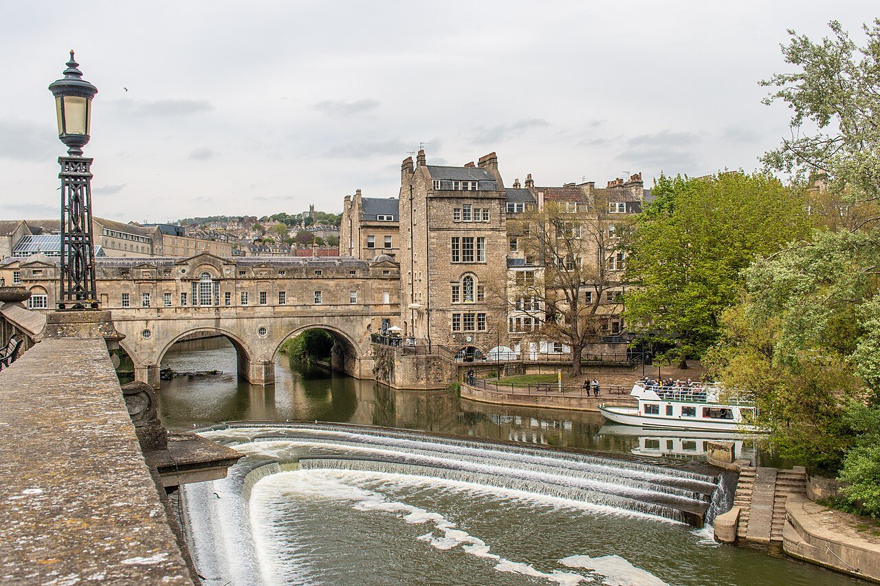 Pulteney Bridge over the River Avon in Bath
