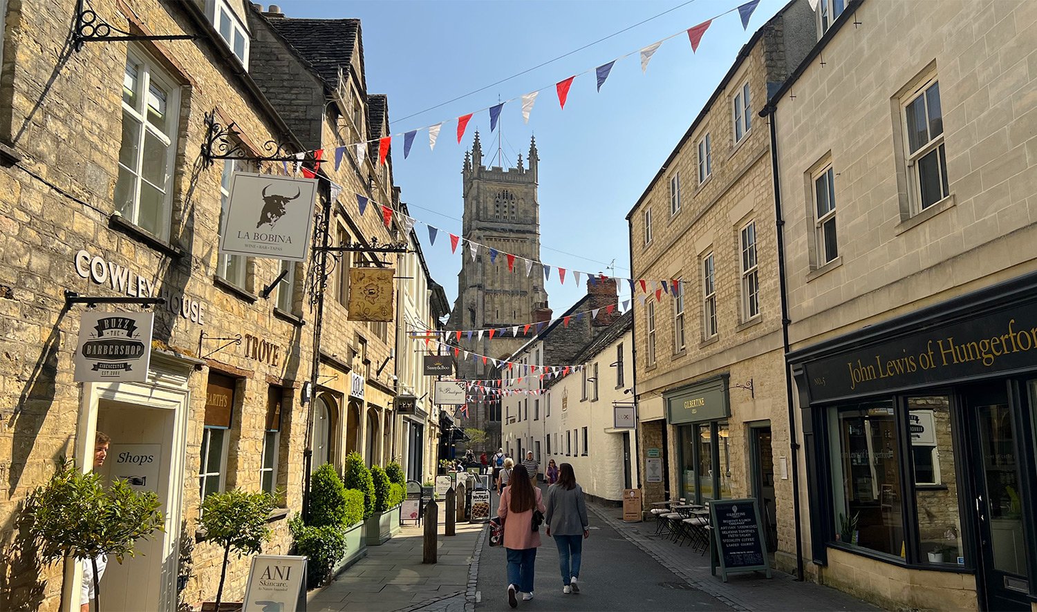Traditional Cotswold stone cottages and countryside